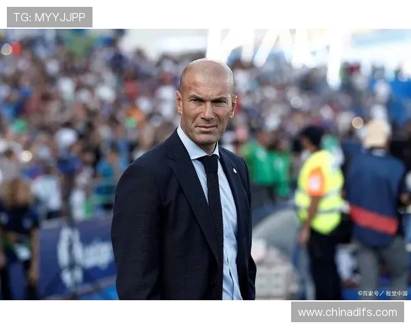 围绕1998年世界杯足球先生齐达内的传奇巅峰与时代影响之路史