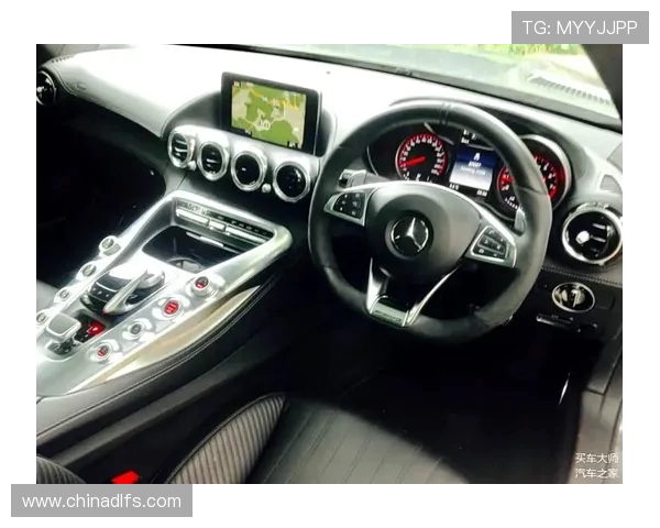 英超球员转会一览及市场动态解析