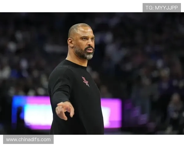 火箭新帅乌度卡如同锡伯杜KD37岁仍兼任控卫需注意身体健康